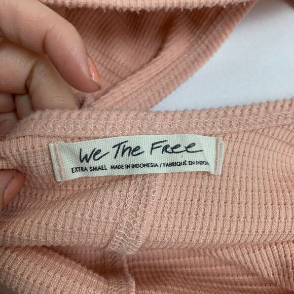 We The Free People Top Womens XS Extra Small Peach Winnie Turtleneck Oversized - Picture 12 of 15